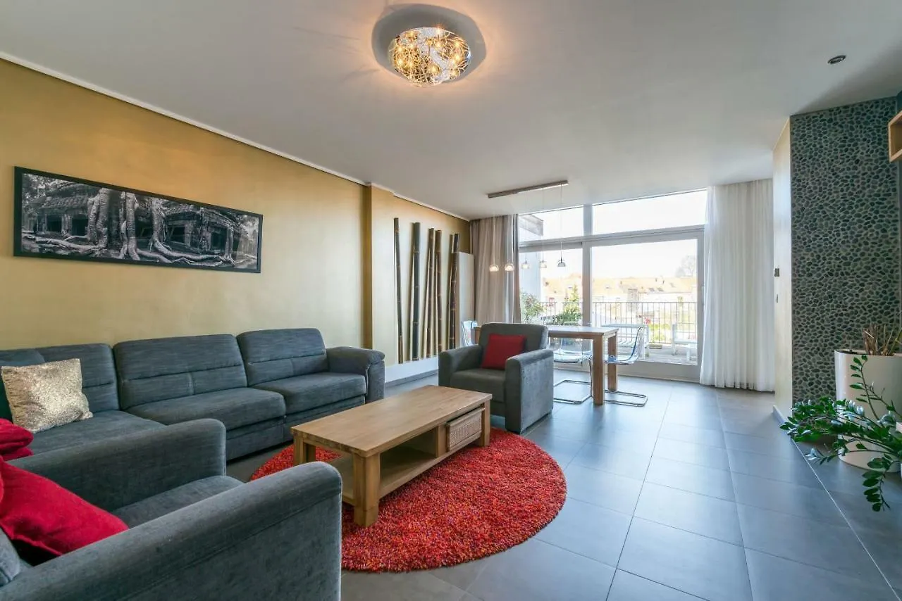 Guesthouse De Roode ブルージュ