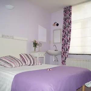 Bed & Breakfast Next Door, Brugge